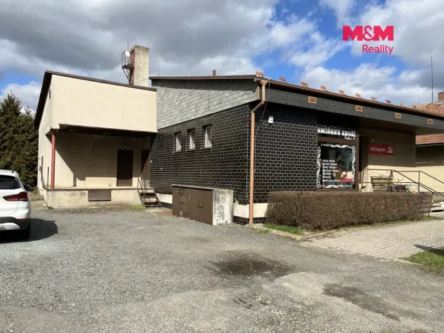 Pronájem obchodního prostoru, Klešice, 1007 m2