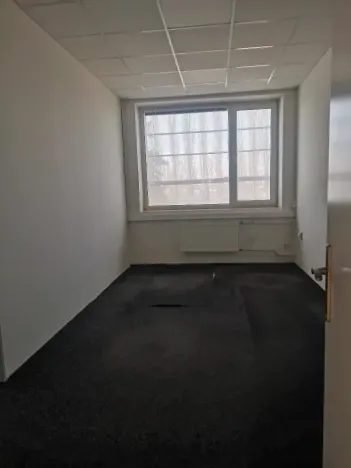 Pronájem obchodního prostoru, Hradec Králové, Vážní, 17 m2