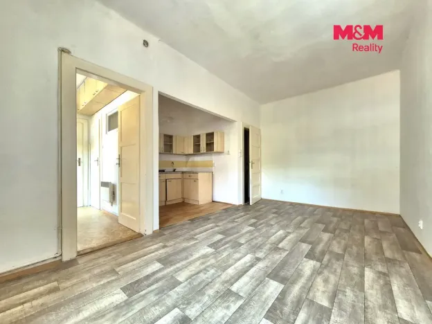 Pronájem bytu 1+kk, Praha - Holešovice, Stupkova, 31 m2