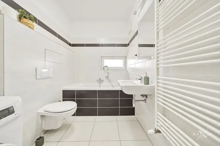 Pronájem bytu 2+kk, Praha - Černý Most, Mrázkova, 46 m2