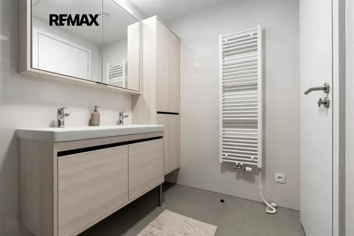 Pronájem bytu 3+kk, Praha - Smíchov, Šiklové, 97 m2