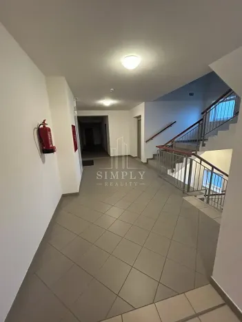 Pronájem bytu 2+kk, Praha - Zličín, Tvrdonická, 64 m2