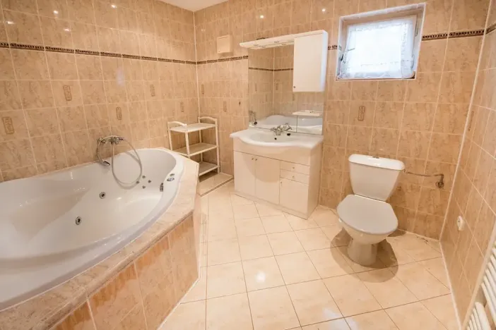 Prodej vícegeneračního domu, Hejtmánkovice, 260 m2