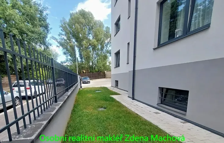 Pronájem kanceláře, Praha - Krč, U krčského nádraží, 52 m2