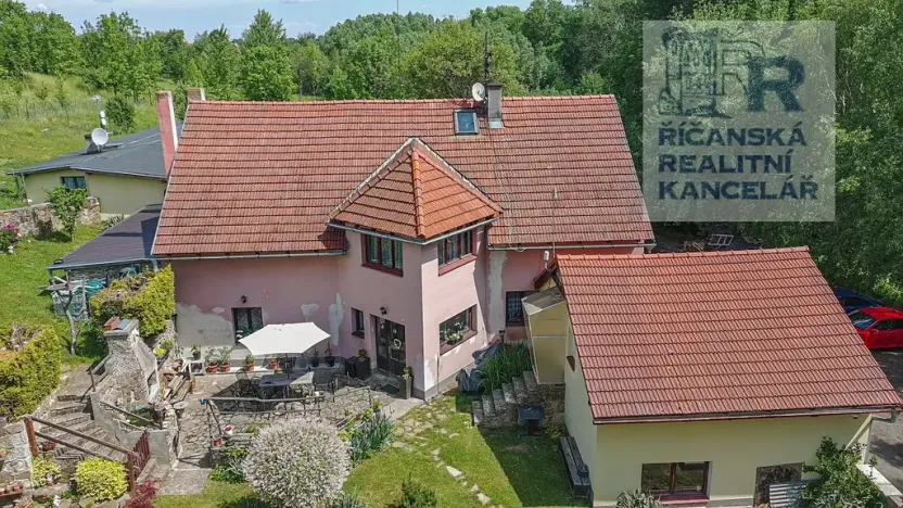 Prodej rodinného domu, Červené Pečky, Dobešovice, 354 m2
