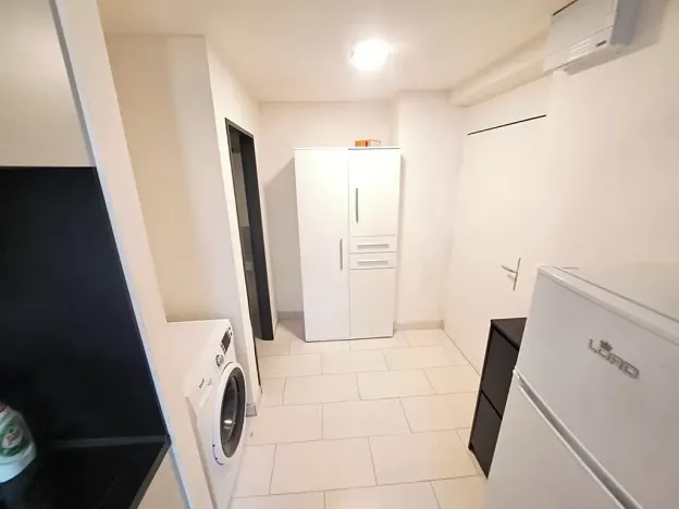 Pronájem bytu 1+kk, Praha - Radotín, Vrážská, 27 m2