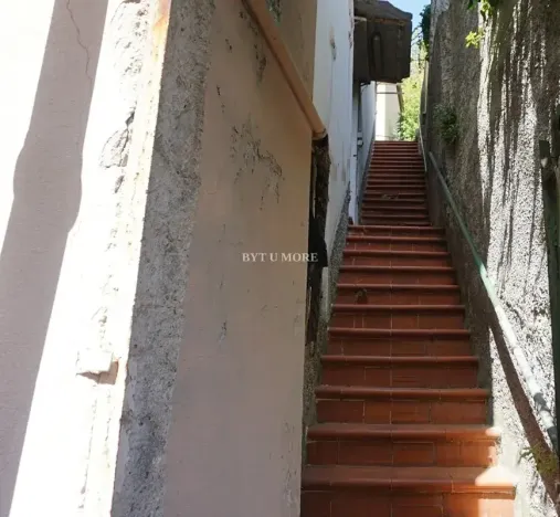 Prodej bytu 4+kk, Janov, Itálie, Via Liberti, 85 m2