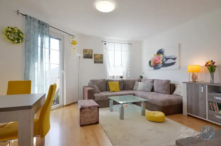 Pronájem bytu 2+1, Chlumec, Stradovská, 65 m2