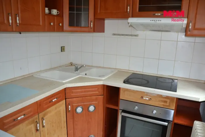 Prodej rodinného domu, Hronov - Velký Dřevíč, 250 m2