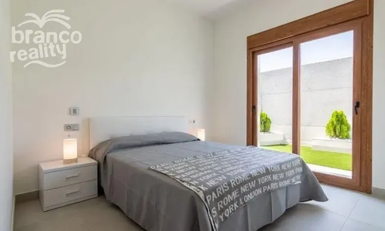 Prodej rodinného domu, Torrevieja, Alicante, Španělsko, 295 m2