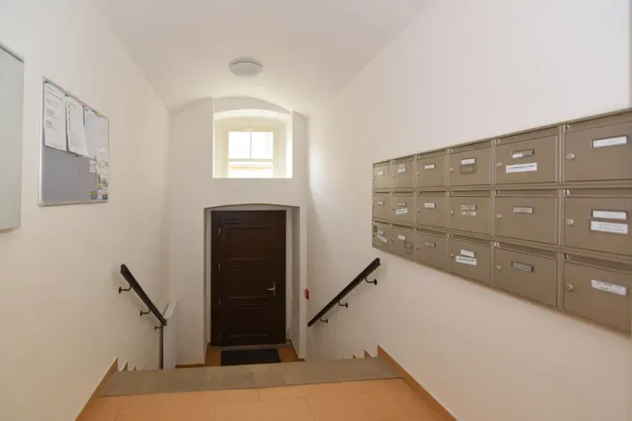 Pronájem bytu 1+kk, Praha - Žižkov, Štítného, 34 m2