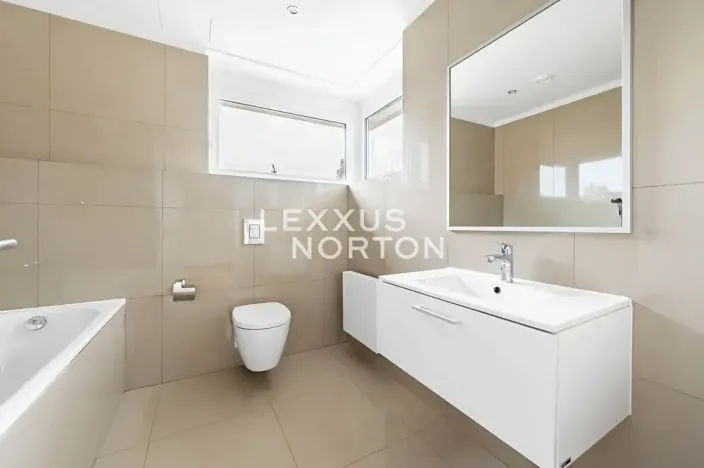 Pronájem rodinného domu, Praha - Břevnov, Falcká, 500 m2