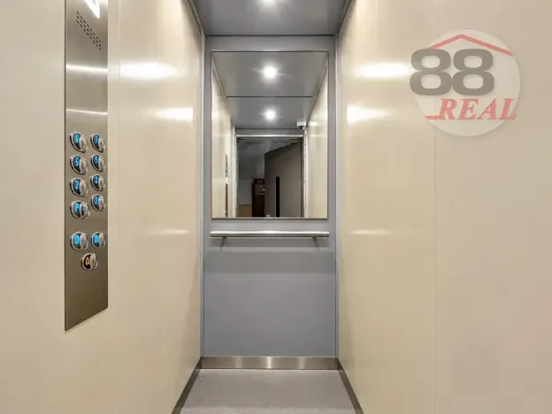 Prodej bytu 3+1, Klášterec nad Ohří, Školní, 64 m2