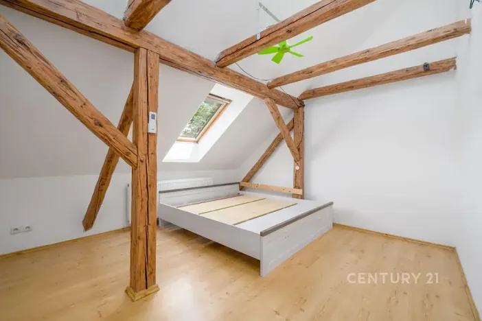Prodej rodinného domu, Chlumec, Holubova, 241 m2