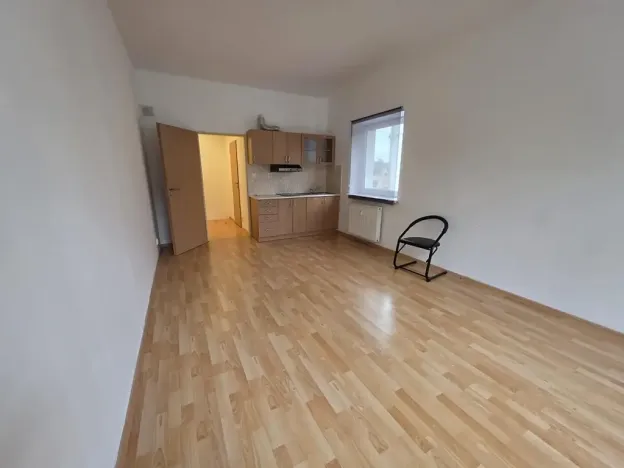 Pronájem bytu 1+kk, Teplice, Lípová, 36 m2