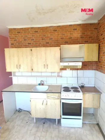 Prodej bytu 3+1, Ryžoviště, nám. Míru, 80 m2