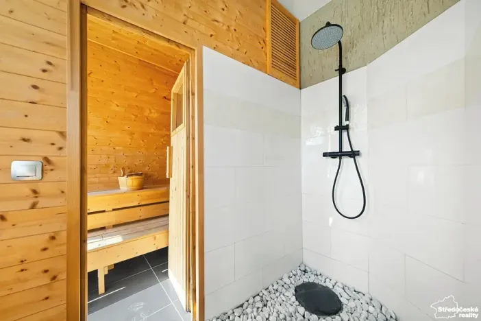 Prodej zemědělského objektu, Lkáň, 100 m2