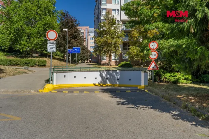 Prodej bytu 2+kk, Praha, Na břehu, 56 m2