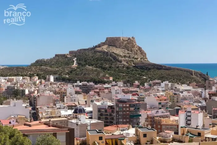 Prodej bytu 3+kk, Alicante, Španělsko, 74 m2