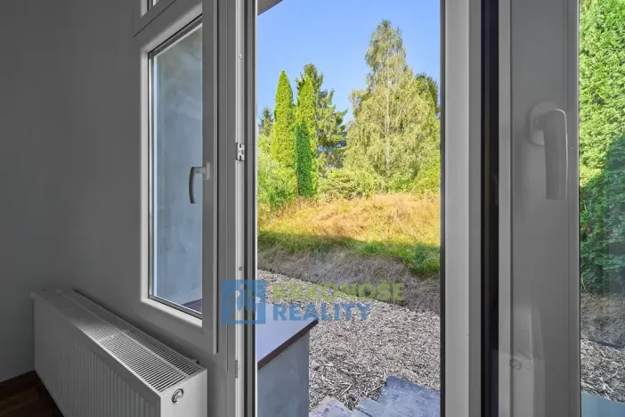Pronájem bytu 2+1, Stará Paka, Tovární, 60 m2