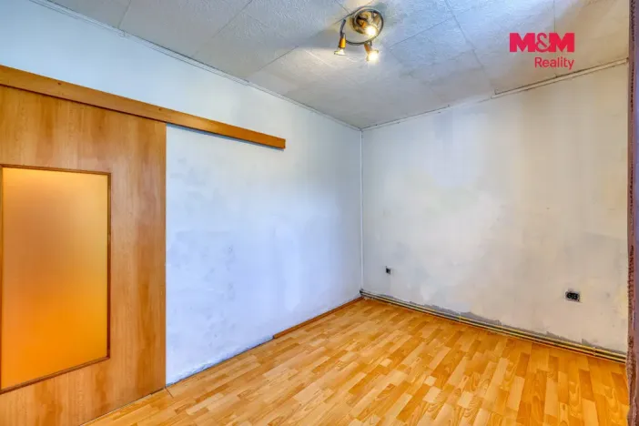 Pronájem bytu 2+1, Karlovy Vary - Bohatice, Na Výšině, 45 m2