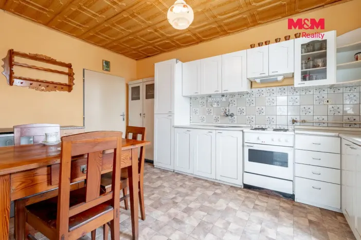 Prodej rodinného domu, Oslnovice, 180 m2