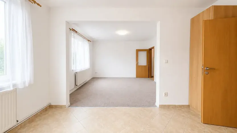Pronájem bytu 1+kk, Praha - Horní Počernice, Dandova, 37 m2