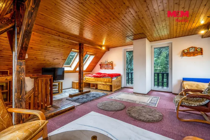Prodej rodinného domu, Dolany nad Vltavou - Dolany, K Jezu, 370 m2