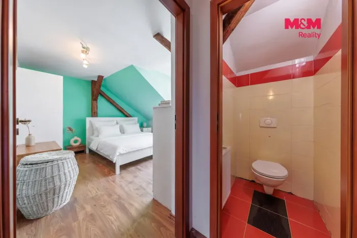 Prodej rodinného domu, Bečov nad Teplou, nám. 5. května, 351 m2