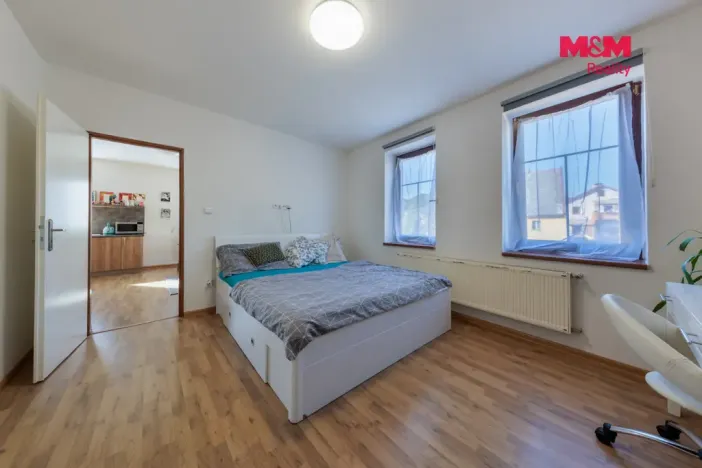 Prodej rodinného domu, Bečov nad Teplou, nám. 5. května, 351 m2
