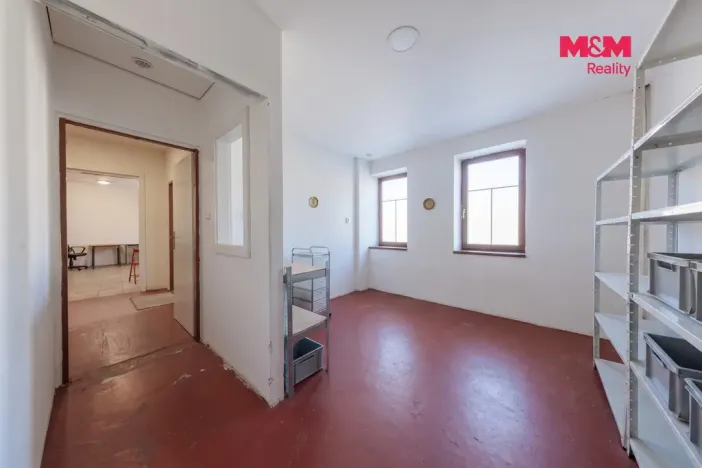 Prodej rodinného domu, Bečov nad Teplou, nám. 5. května, 351 m2