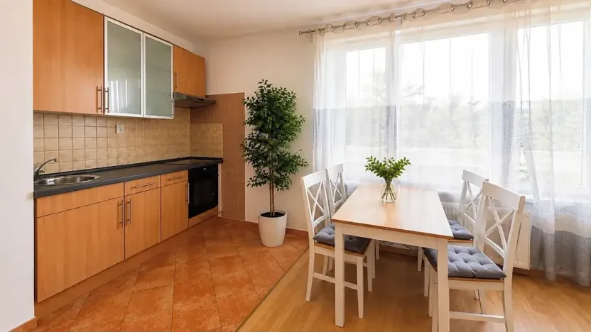 Pronájem bytu 2+kk, Praha - Záběhlice, Mattioliho, 57 m2