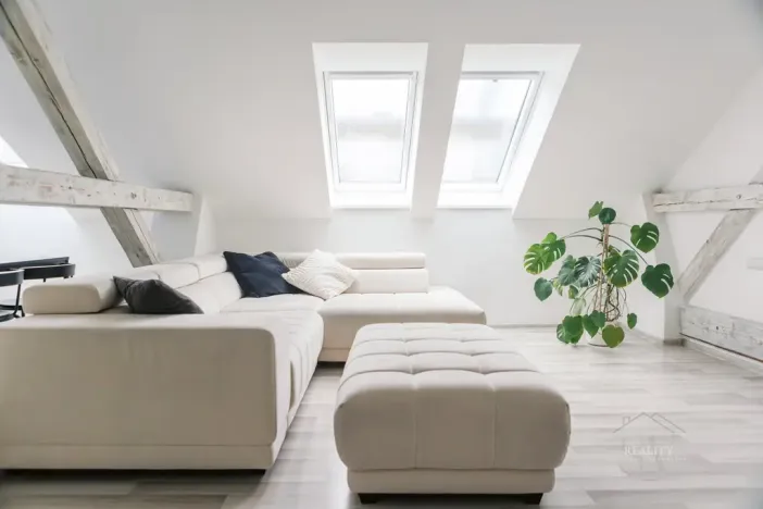 Prodej bytu 3+kk, Pardubice - Zelené Předměstí, náměstí Čs. legií, 101 m2