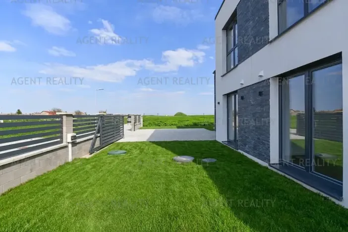 Prodej rodinného domu, Slaný, 156 m2