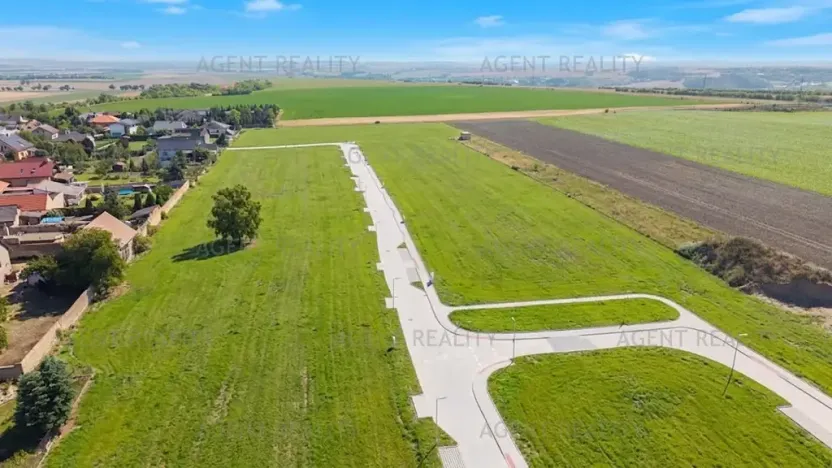 Prodej pozemku pro bydlení, Slaný, 800 m2
