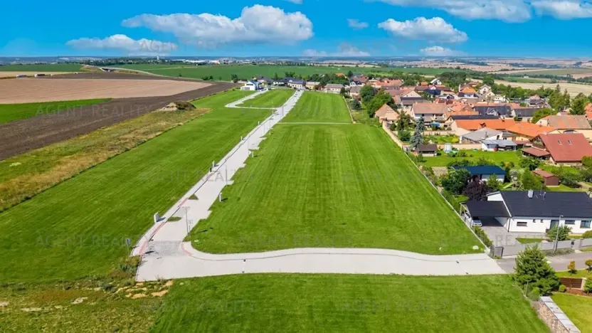 Prodej pozemku pro bydlení, Slaný, 800 m2
