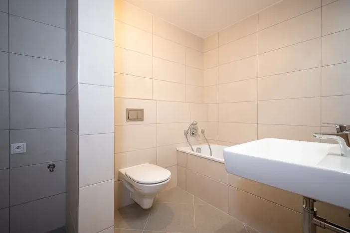 Pronájem bytu 2+kk, Praha - Holešovice, Jankovcova, 43 m2