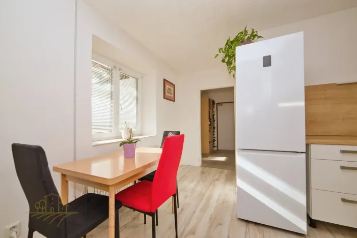 Prodej rodinného domu, Hovorčovice, Stará náves, 118 m2
