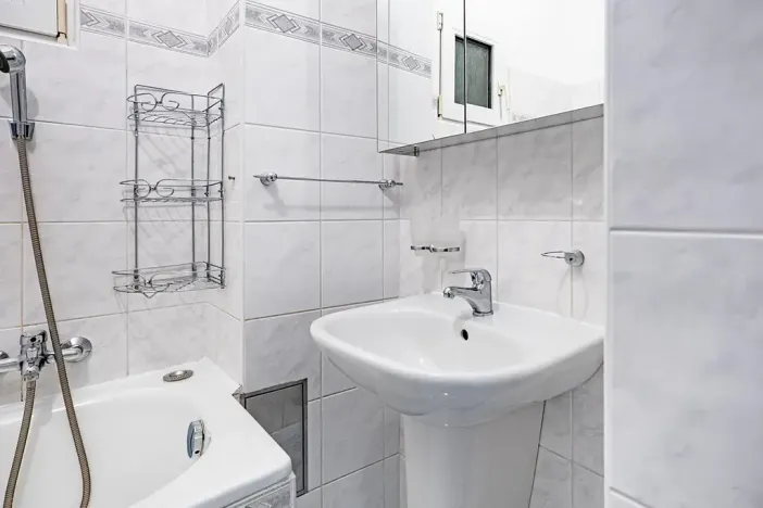 Pronájem bytu 2+kk, Praha - Žižkov, Biskupcova, 41 m2