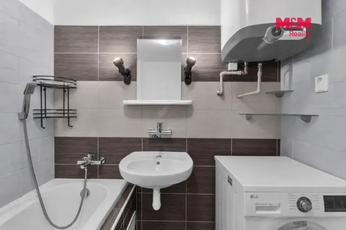 Prodej bytu 2+1, Valdice, Sídliště, 66 m2