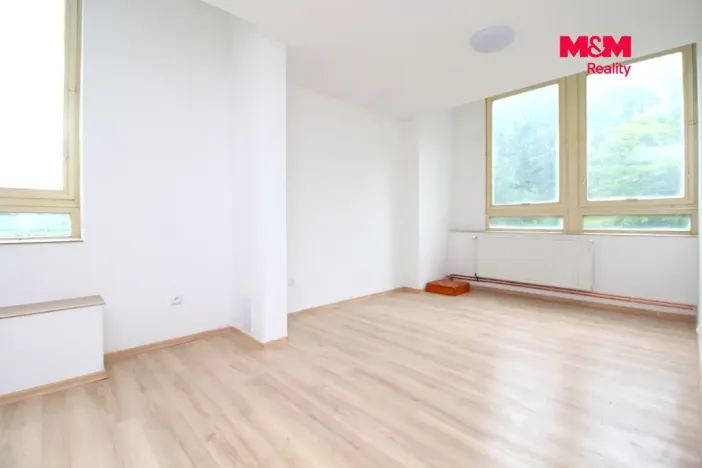 Pronájem bytu 2+kk, Trutnov - Střední Předměstí, Horská, 45 m2