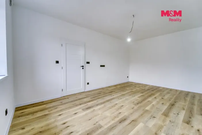 Pronájem bytu 2+kk, Tlučná, Tlučenská kolonie, 41 m2