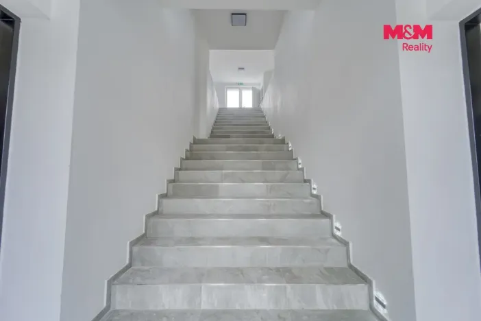 Pronájem bytu 2+kk, Tlučná, Tlučenská kolonie, 41 m2