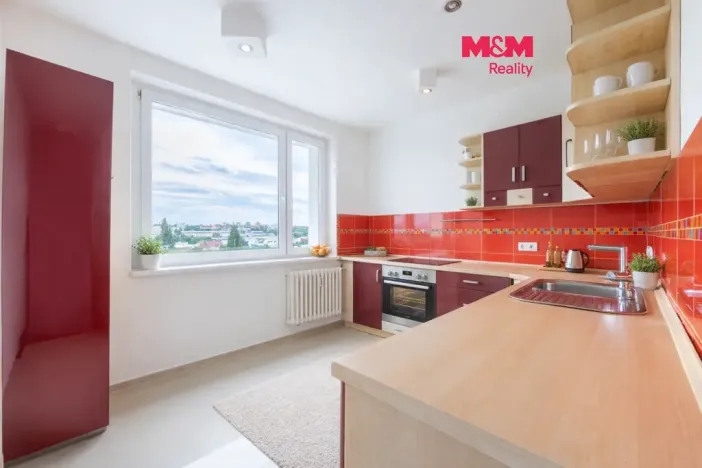 Pronájem bytu 2+1, Cheb, Boženy Němcové, 62 m2