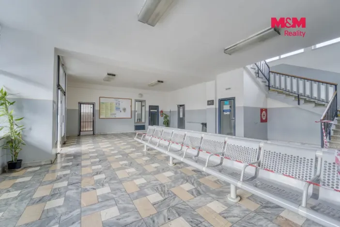 Pronájem obchodního prostoru, Klatovy - Klatovy III, Nádražní, 38 m2