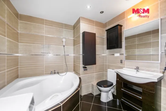 Prodej bytu 3+kk, Praha - Kobylisy, Mirovická, 76 m2
