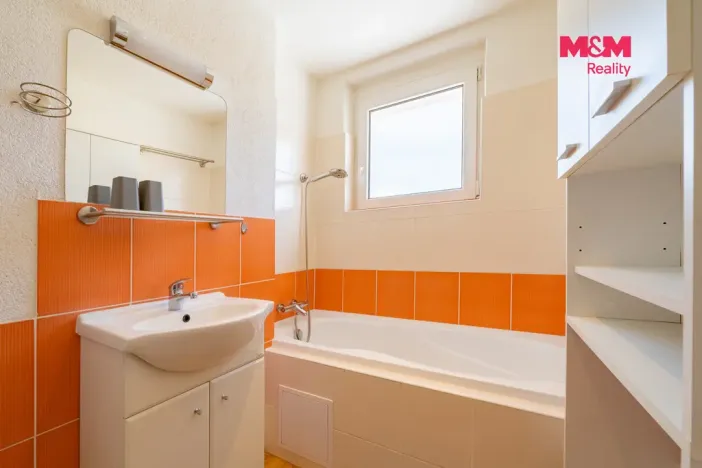 Pronájem bytu 1+1, Horní Slavkov, Dlouhá, 36 m2