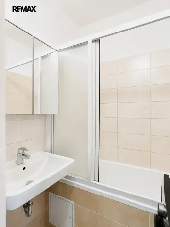 Pronájem bytu 2+1, Praha - Vinohrady, Pod Rapidem, 52 m2