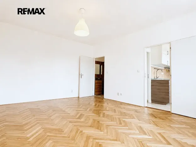 Pronájem bytu 2+1, Praha - Vinohrady, Pod Rapidem, 52 m2