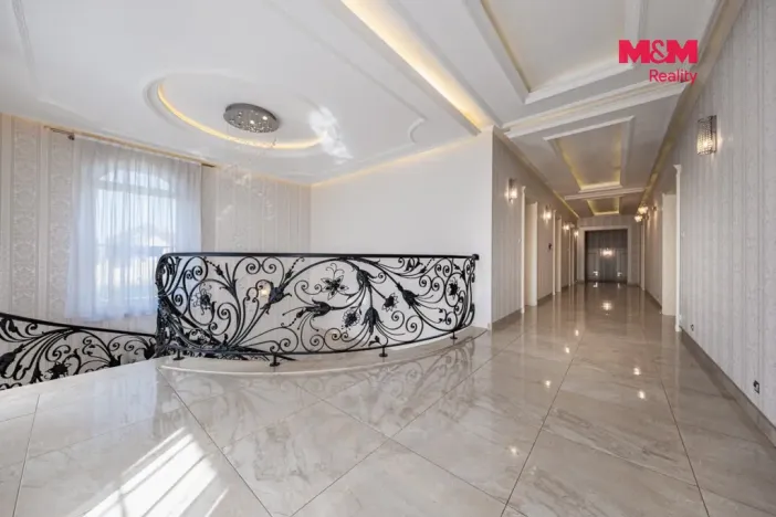 Prodej rodinného domu, Šestajovice, U Váhy, 356 m2